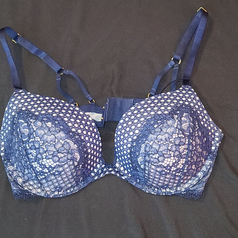 Victoria's Secret Push Up Strappy Bra